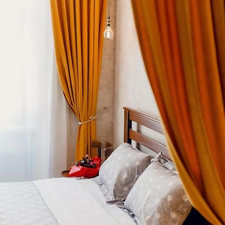 Honey Pie Apartment Lwów Zewnętrze zdjęcie