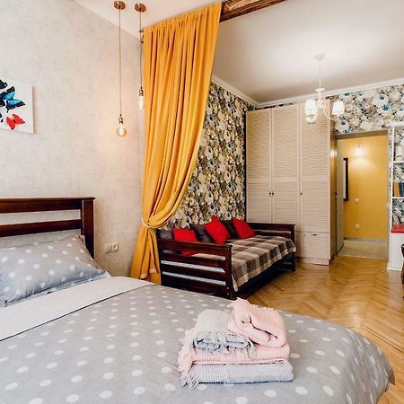 Honey Pie Apartment Lwów Zewnętrze zdjęcie